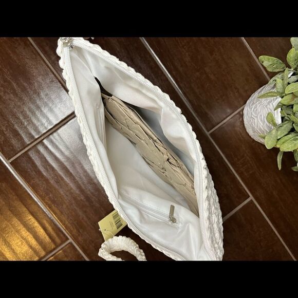 Collection18 Ivory paper Tucan Clutch - Picture 3 of 7